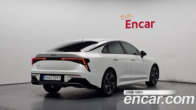 Kia K5 (III) 2.0 Noblesse 2025 — фото 2
