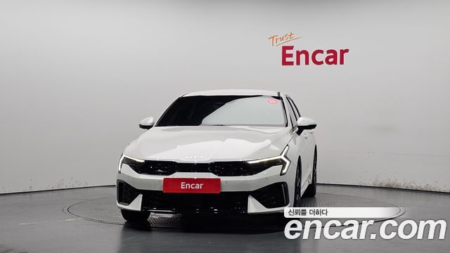 Kia K5 (III) 2.0 Noblesse 2025 — фото 3