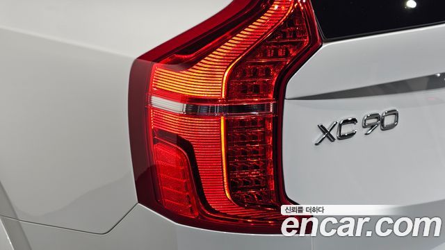 Volvo XC90 (II) B6 Inscription 2021 — фото 29