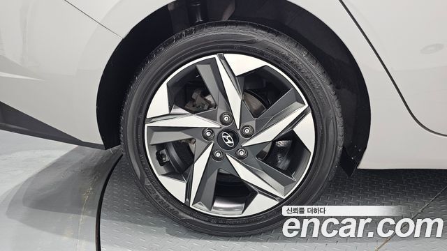 Hyundai Avante (CN7) 1.6 Inspiration 2022 — фото 5