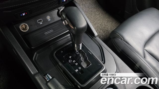 KG Mobility (SsangYong) Rexton Sports Khan Diesel 2.2 4WD Noblesse 2021 — фото 9