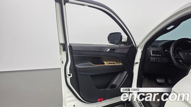 KG Mobility (SsangYong) Rexton Sports Khan Diesel 2.2 4WD Noblesse 2021 — фото 24