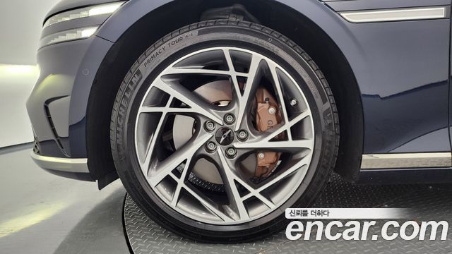 Genesis G90 (RS4) Gasoline 3.5 Turbo e-S/C AWD 2023 — фото 5
