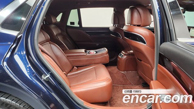 Genesis G90 (RS4) Gasoline 3.5 Turbo e-S/C AWD 2023 — фото 11