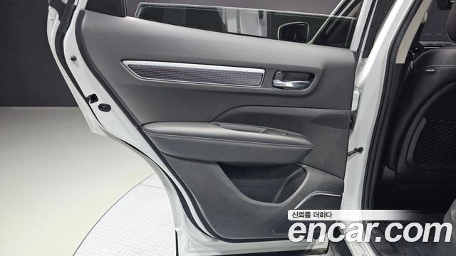 Renault Korea QM6 2.0 LPe RE Signature 2WD 2022 — фото 25
