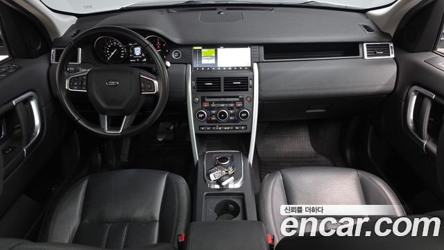 Land Rover Discovery Sport 2.0 TD4 SE 2017 — фото 7