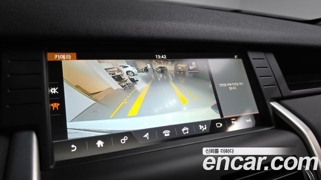 Land Rover Discovery Sport 2.0 TD4 SE 2017 — фото 14
