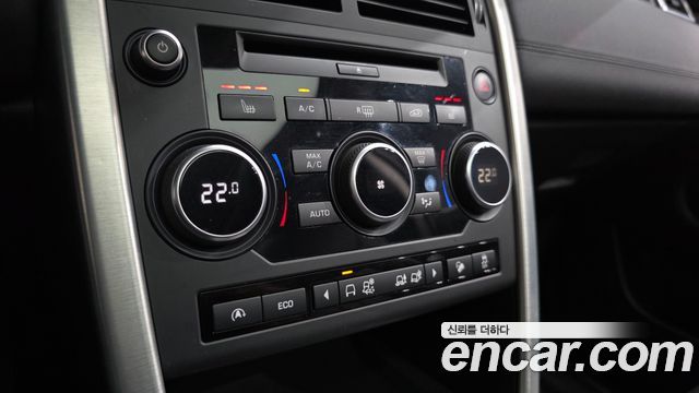 Land Rover Discovery Sport 2.0 TD4 SE 2017 — фото 18