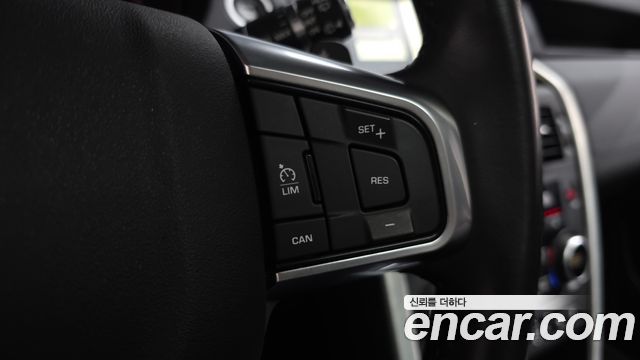 Land Rover Discovery Sport 2.0 TD4 SE 2017 — фото 32