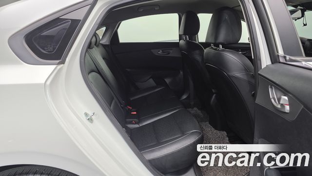 Kia K3 Standard 2021 — фото 15