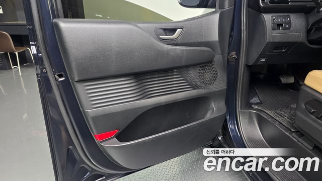 Hyundai Staria Cargo 5-Seater Modern 2024 — фото 24