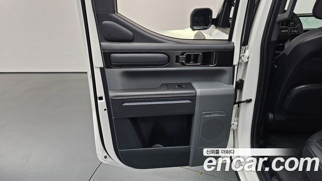 Kia Tasman 2.5T Gasoline 4WD X-Pro 2026 — фото 25