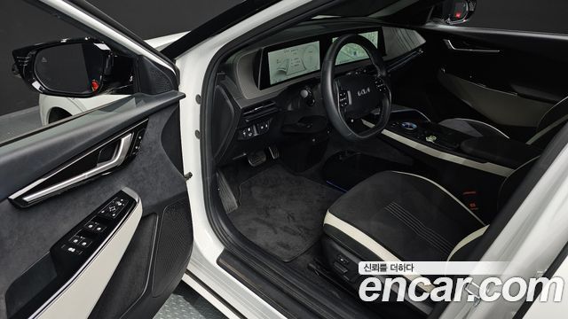 Kia EV6 Long Range GT Line 2022 — фото 10