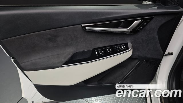 Kia EV6 Long Range GT Line 2022 — фото 24