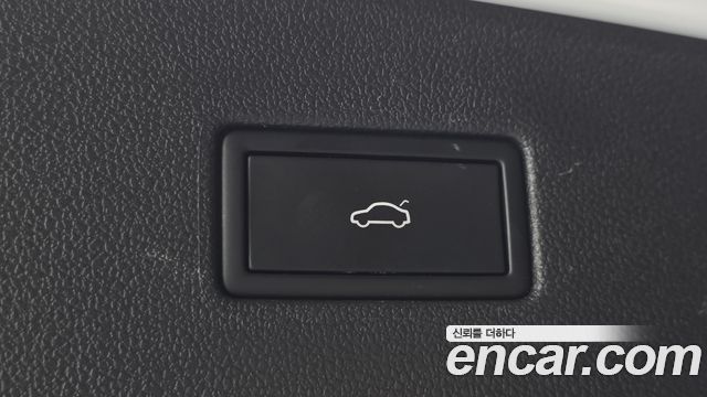 Volkswagen Tiguan Allspace 2.0 TSI Prestige 2023 — фото 19