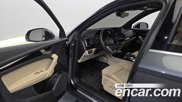 Audi Q5 (FY) 40 TDI Quattro Premium 2022 — фото 10