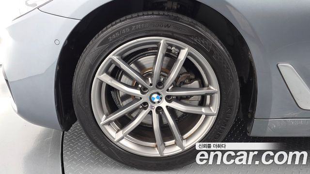 BMW 5 Series (G30) 520d M Sport Special Edition 2018 — фото 5