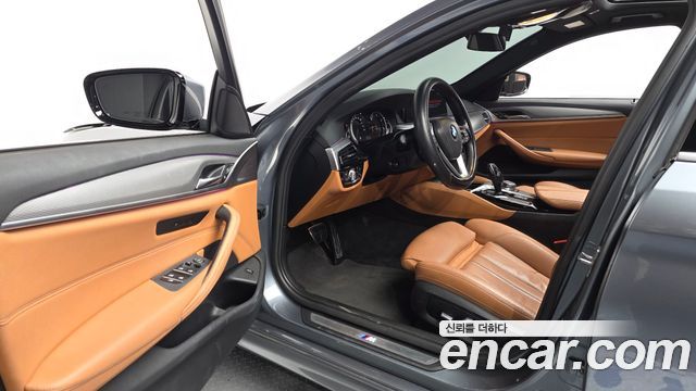 BMW 5 Series (G30) 520d M Sport Special Edition 2018 — фото 10