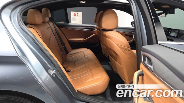 BMW 5 Series (G30) 520d M Sport Special Edition 2018 — фото 12