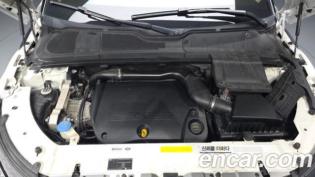 Land Rover Range Rover Evoque 2.2 SD4 Pure 2015 — фото 6