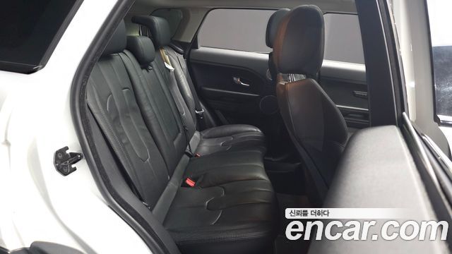 Land Rover Range Rover Evoque 2.2 SD4 Pure 2015 — фото 15