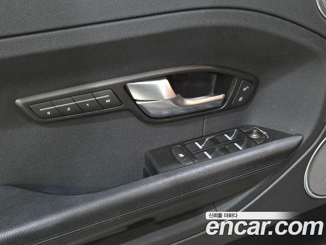 Land Rover Range Rover Evoque 2.2 SD4 Pure 2015 — фото 21