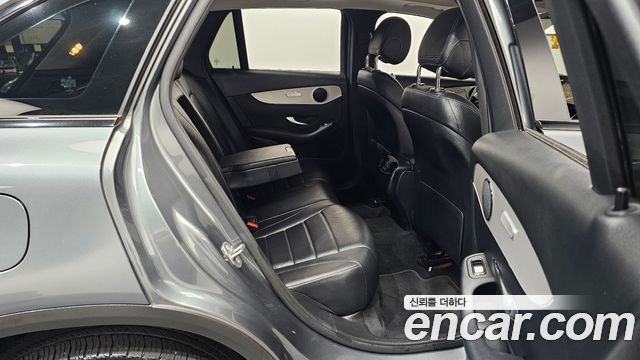 Mercedes-Benz GLC-Class (X253) GLC350e 4MATIC Premium 2019 — фото 11