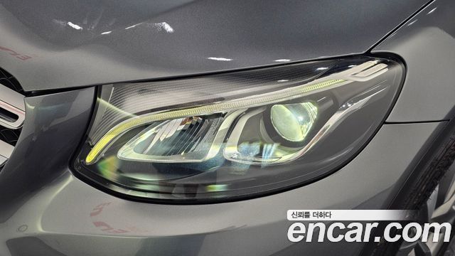 Mercedes-Benz GLC-Class (X253) GLC350e 4MATIC Premium 2019 — фото 22