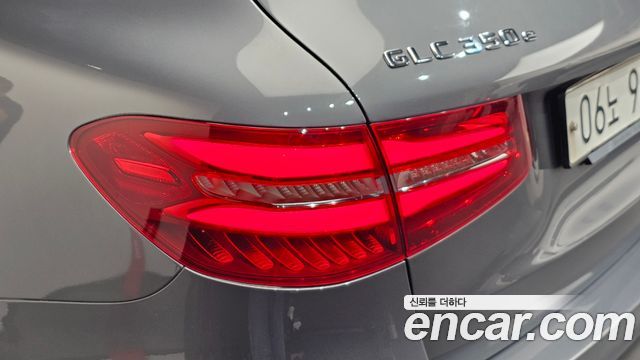 Mercedes-Benz GLC-Class (X253) GLC350e 4MATIC Premium 2019 — фото 23