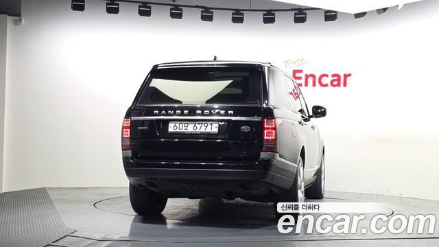 Land Rover Range Rover (IV) 4.4 SDV8 AB LWB DIESEL 2017 — фото 4