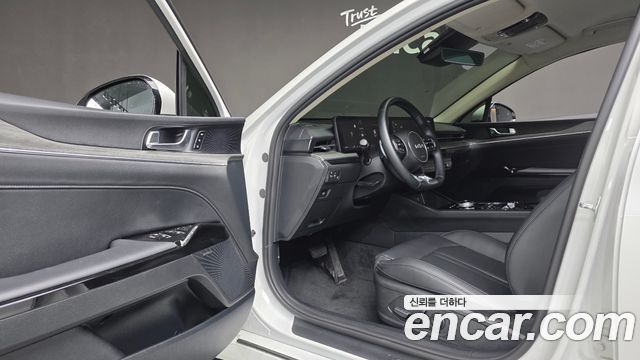Kia K5 (III) 1.6 Turbo Noblesse 2025 — фото 11