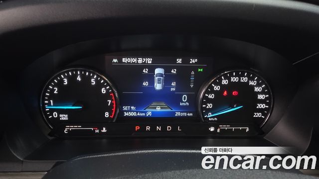 Ford Explorer (VI) 2.3 LimIted 4WD 2022 — фото 8