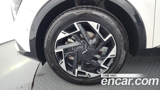 Kia Sportage (V) LPG 2.0 2WD Signature 2023 — фото 5