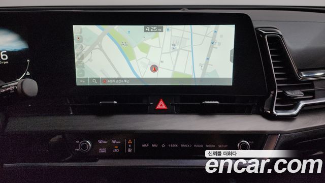 Kia Sportage (V) LPG 2.0 2WD Signature 2023 — фото 16