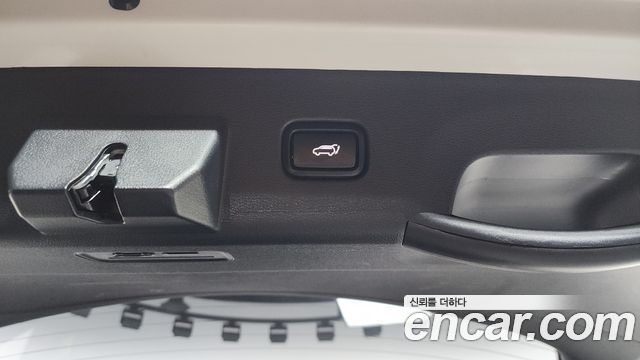 Kia Sportage (V) LPG 2.0 2WD Signature 2023 — фото 22