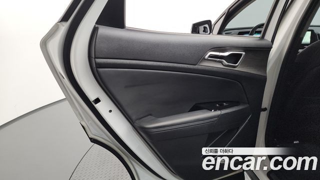 Kia Sportage (V) LPG 2.0 2WD Signature 2023 — фото 31