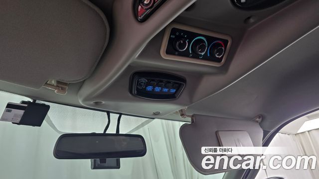 Chevrolet Express Van 6.0 2017 — фото 16