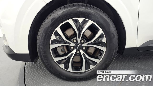 Kia Carnival (IV) Diesel 9-Seater Prestige 2023 — фото 5