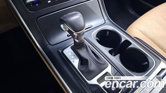 Kia Carnival (IV) Diesel 9-Seater Prestige 2023 — фото 9
