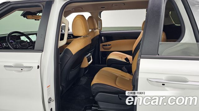 Kia Carnival (IV) Diesel 9-Seater Prestige 2023 — фото 11