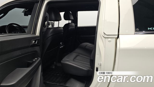 KG Mobility (SsangYong) Rexton Sports Khan Diesel 2.2 4WD Prestige 2023 — фото 12