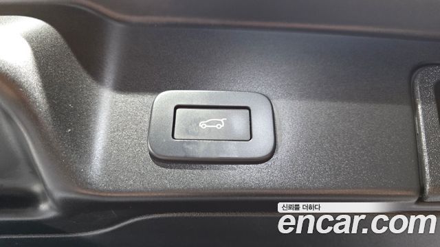 Land Rover Range Rover Evoque (II) P250 Dynamic SE 2024 — фото 17