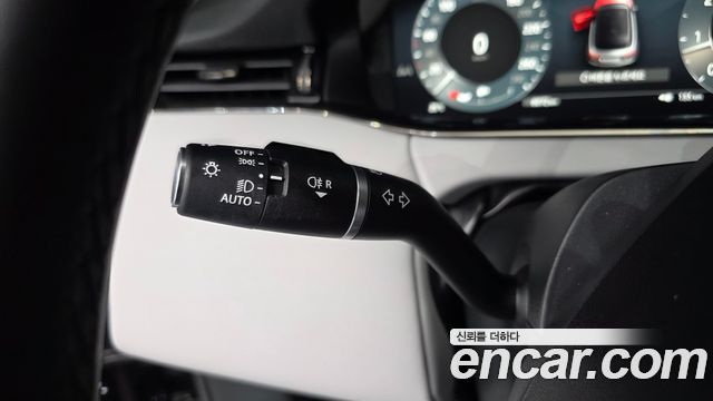 Land Rover Range Rover Evoque (II) P250 Dynamic SE 2024 — фото 29