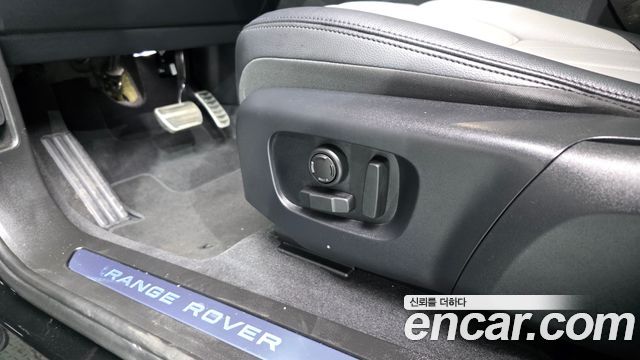 Land Rover Range Rover Evoque (II) P250 Dynamic SE 2024 — фото 32