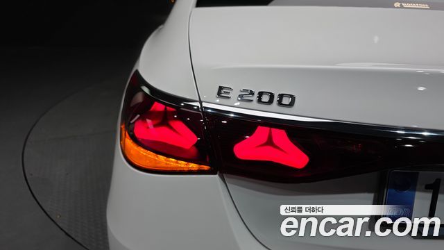 Mercedes-Benz E-Class (W214) E200 Avantgarde 2025 — фото 23