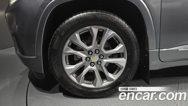 Chevrolet Traverse 3.6 AWD Premier 2020 — фото 5