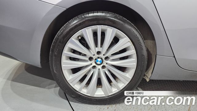 BMW 5 Series GT (F07) GT 30d xDrive 2016 — фото 5