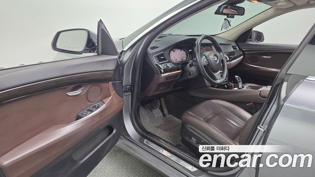 BMW 5 Series GT (F07) GT 30d xDrive 2016 — фото 10