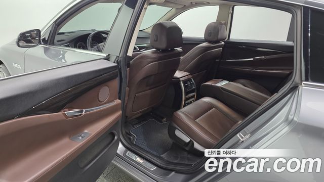 BMW 5 Series GT (F07) GT 30d xDrive 2016 — фото 12