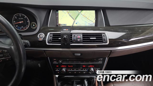 BMW 5 Series GT (F07) GT 30d xDrive 2016 — фото 13